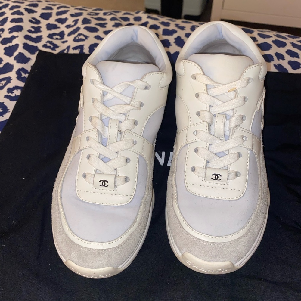 Chanel - Picture 2 of 6